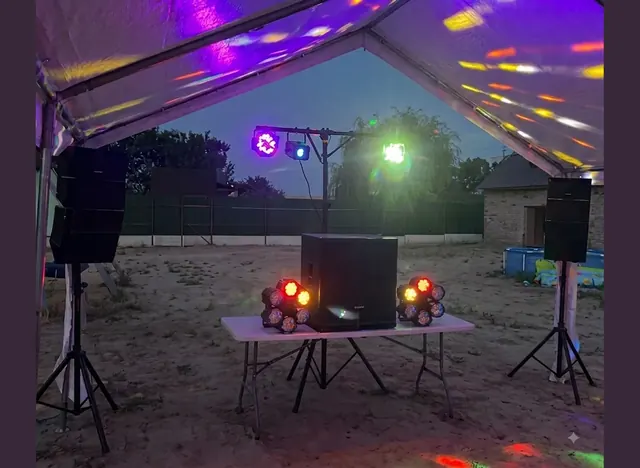 Pack sono 3 200 W + lumières en location à Questembert